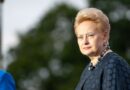 Dešimtmetį šaliai vadovavusi prezidentė Dalia Grybauskaitė sako, kad pastarosiomis savaitėmis besitęsiančios įtampos valdančiosios daugumos gretose nestebina – anot jos, visos naujos koalicijos „šiek tiek pasistumdo“.