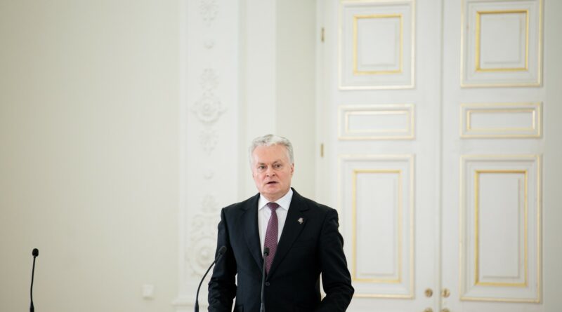 Prezidentas Gitanas Nausėda pasirašė dekretą, kuriuo rusų dirigentą Jurijų Bašmetą išbraukė iš apdovanotųjų Didžiojo Lietuvos Kunigaikščio Gedimino 4-ojo laipsnio ordinu sąrašo.