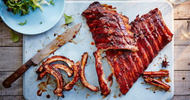 Savaitgaliui marinuokime šonkauliukus: tinkamai paruošti, jie virsta tikru delikatesu.