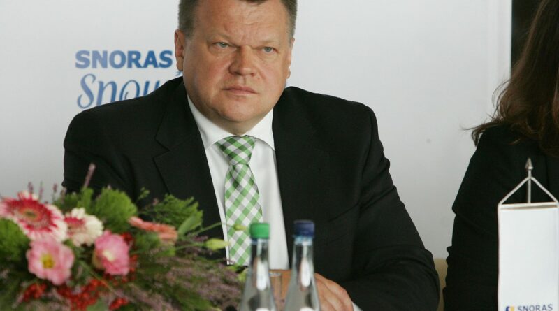 Regionų administracinis teismas rugpjūčio 5 d. sprendimu atmetė buvusio banko „Snoras“ vadovo Raimondo Baranausko skundą dėl valstybinės socialinio draudimo senatvės pensijos skyrimo, skelbiama pranešime spaudai.