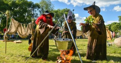 Raguvos kraštas nuo seno garsėja senųjų burtų ir prietarų tradicijų saugotojais.