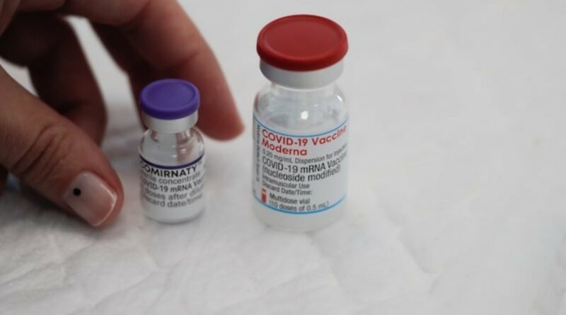 Naujas tarptautinis tyrimas atskleidė intriguojantį ryšį tarp COVID-19 mRNR vakcinų ir geresnių išgyvenamumo rodiklių tarp pacientų, gydomų imunoterapija dėl vėžio.