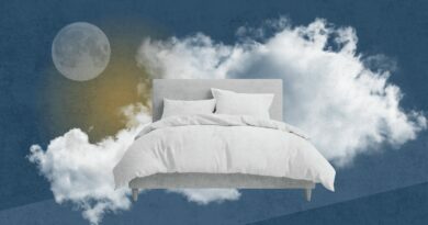 Miegate po aštuonias valandas, tačiau nubundate išsekę? Arba užmiegate per sekundę, bet paryčiui smegenys staiga nusprendžia, kad užteks to miego, ir ima analizuoti visas gyvenimiškas problemas iškart?