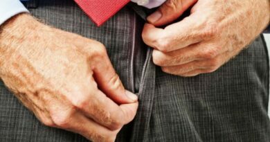 Kartais atrodo, kad drabužių pasaulyje galioja slapti, niekur neužrašyti įstatymai.