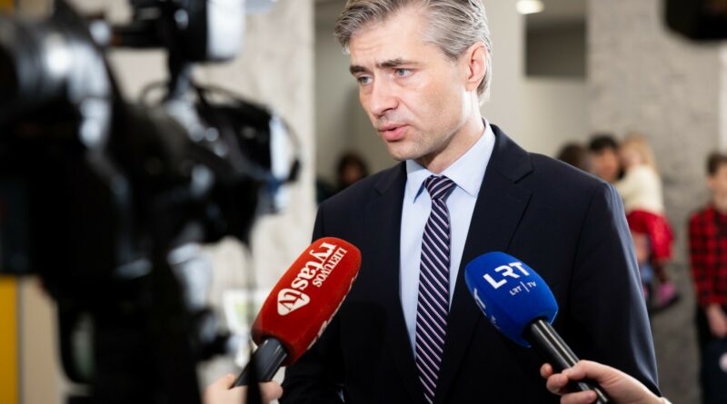 Artėjant ketvirtosioms karo Ukrainoje metinėms, užsienio reikalų ministras Kęstutis Budrys sako, kad šios šalies stojimas į Europos Sąjungą (ES) iki 2030 metų yra ambicingas, bet pasiekiamas tikslas.