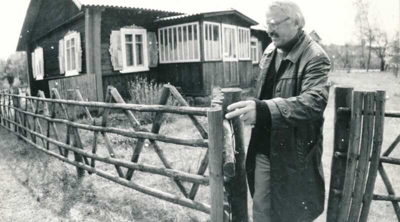 Iš greta Panevėžio esančio Molainių kaimo kilusio kompozitoriaus Broniaus Vaidučio Kutavičiaus (1932–2021) vardas jau seniai yra tapęs legendiniu lietuviškos muzikos simboliu.