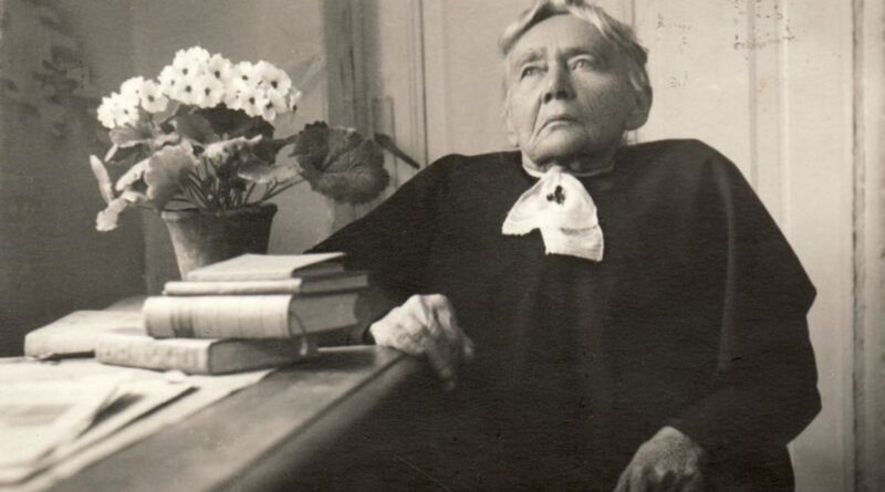 Siekdama prasmingai paminėti 165-ąsias iškilios rašytojos, filantropės, visuomenininkės Gabrielės Petkevičaitės-Bitės gimimo metines, Panevėžio apskrities Gabrielės Petkevičaitės-Bitės viešoji biblioteka rudenį skaitytojams pristatys naują grafinę novelę.