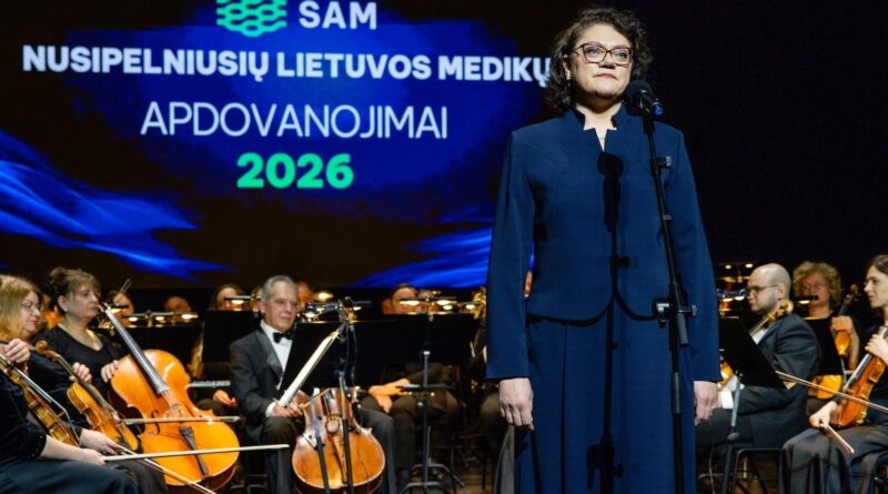 Klaipėdos valstybiniame muzikiniame teatre surengta 22-oji Lietuvos medicinos darbuotojų apdovanojimo šventė, kurioje įvertinti šalies gydytojai, slaugytojai ir kiti sveikatos sistemos darbuotojai.