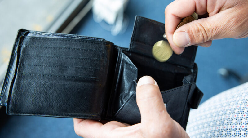 Diskusijos dėl kitų metų MMA: LB siūlo didinti 74–138 eurais