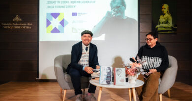 Panevėžio apskrities Gabrielės Petkevičaitės-Bitės viešoji biblioteka organizavo vakarą prisiminti filosofą, visuomenės veikėją, europarlamentarą Leonidą Donskį (1962–2016).