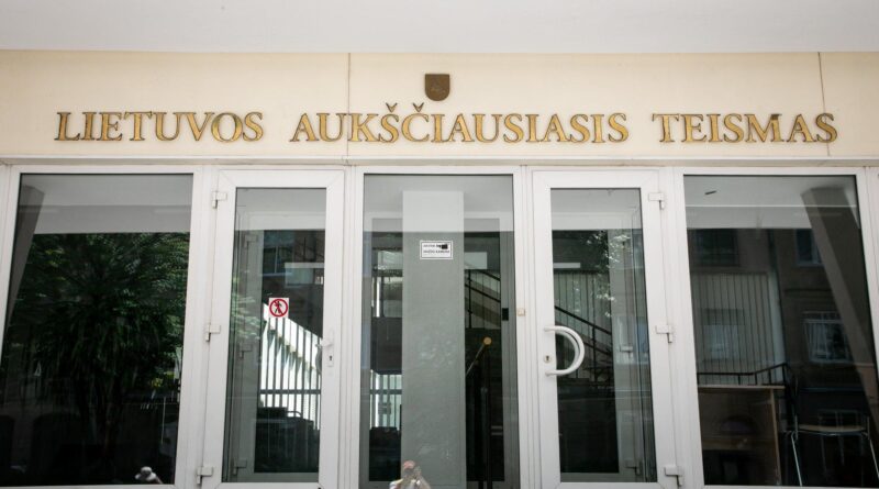 Lietuvos Aukščiausiasis Teismas (LAT) priėmė nagrinėti už bandymą nusipirkti kūdikį nuteistos advokatės gynėjos skundą, kuriuo ji siekia panaikinti apkaltinamąjį nuosprendį jos atžvilgiu.