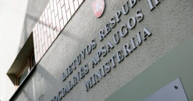 Socialinės apsaugos ir darbo ministerija (SADM) antradienį kreipėsi į Generalinę prokuratūrą, prašydama pradėti ikiteisminį tyrimą dėl galimai neskaidrių viešųjų pirkimų procedūrų.