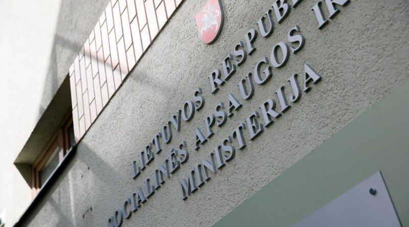 Socialinės apsaugos ir darbo ministerija (SADM) antradienį kreipėsi į Generalinę prokuratūrą, prašydama pradėti ikiteisminį tyrimą dėl galimai neskaidrių viešųjų pirkimų procedūrų.