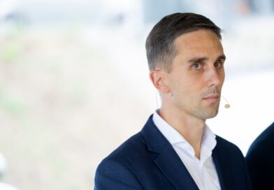 SEB banko vyriausiojo ekonomisto Tado Povilausko manymu, iki šių metų pabaigos iš antros pakopos pensijų fondų gali būti atsiimta dar apie 0,9 mlrd. eurų, bendras pasitraukusių skaičius išaugti iki 50 proc.