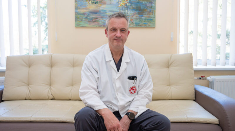 Stažuotė Ukrainos medicinos įstaigose Respublikinės Panevėžio ligoninės ortopedui-traumatologui Vyčiui Aleksandravičiui suteikė ne tik profesinės patirties, bet ir vertingų gyvenimiškų pamokų.