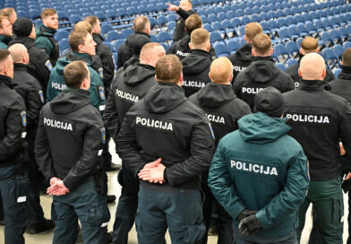 Gyventojai labiausiai pasitiki policija ir kariuomene, mažiausiai – Seimu, Vyriausybe