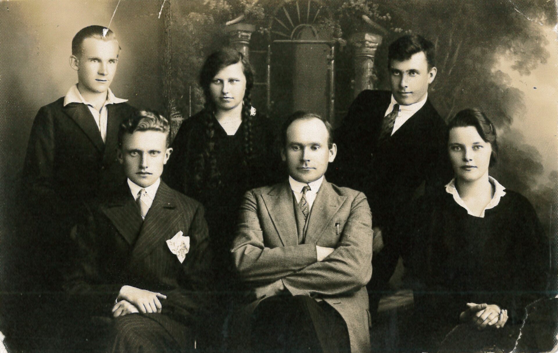 Tautotyros draugijos grupelė. 1927–1930 metai. BŪTĖNŲ ŠEIMOS archyvo nuotr.