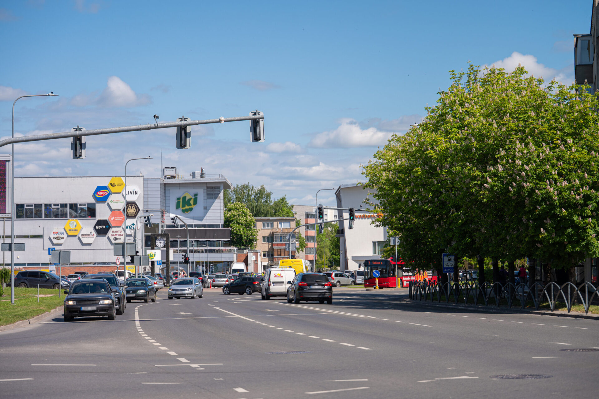 Ar dažnas trumpų atstumų važiavimas kenkia automobiliui?