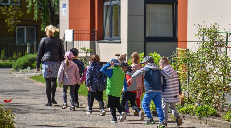 Siūloma užtikrinti darželius vaikams nuo 1,5 metų