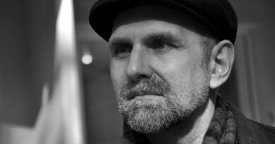 Eidamas šešiasdešimt šeštuosius metus, trečiadienį mirė poetas Aidas Marčėnas, praneša Lietuvos rašytojų sąjunga.