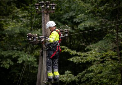 Anykščių rajone elektros vis dar neturi 7,4 tūkst. vartotojų