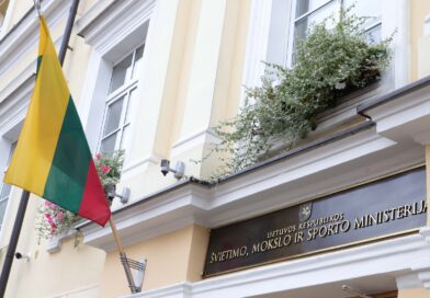 Pasmerkė sprendimą leisti rusams ir baltarusiams grįžti į varžybas